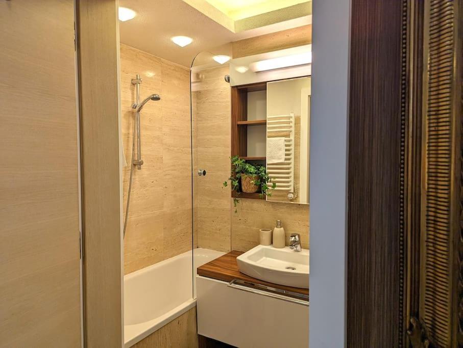 Dwupoziomowy Apartament Na Kazimierzu Appartement Krakau Buitenkant foto